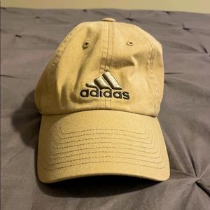 SALE ⭐️ Adidas Dad Hat 3 Stripes